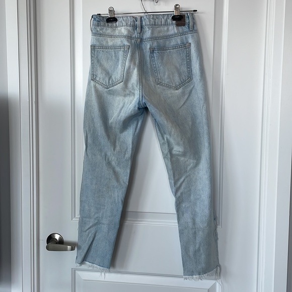 Hidden Jeans Light Wash - Picture 4 of 4